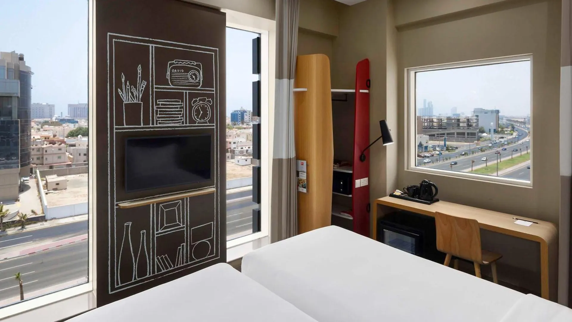 Ibis Jeddah Malik Road Hotel 3*,  Saudi Arabia